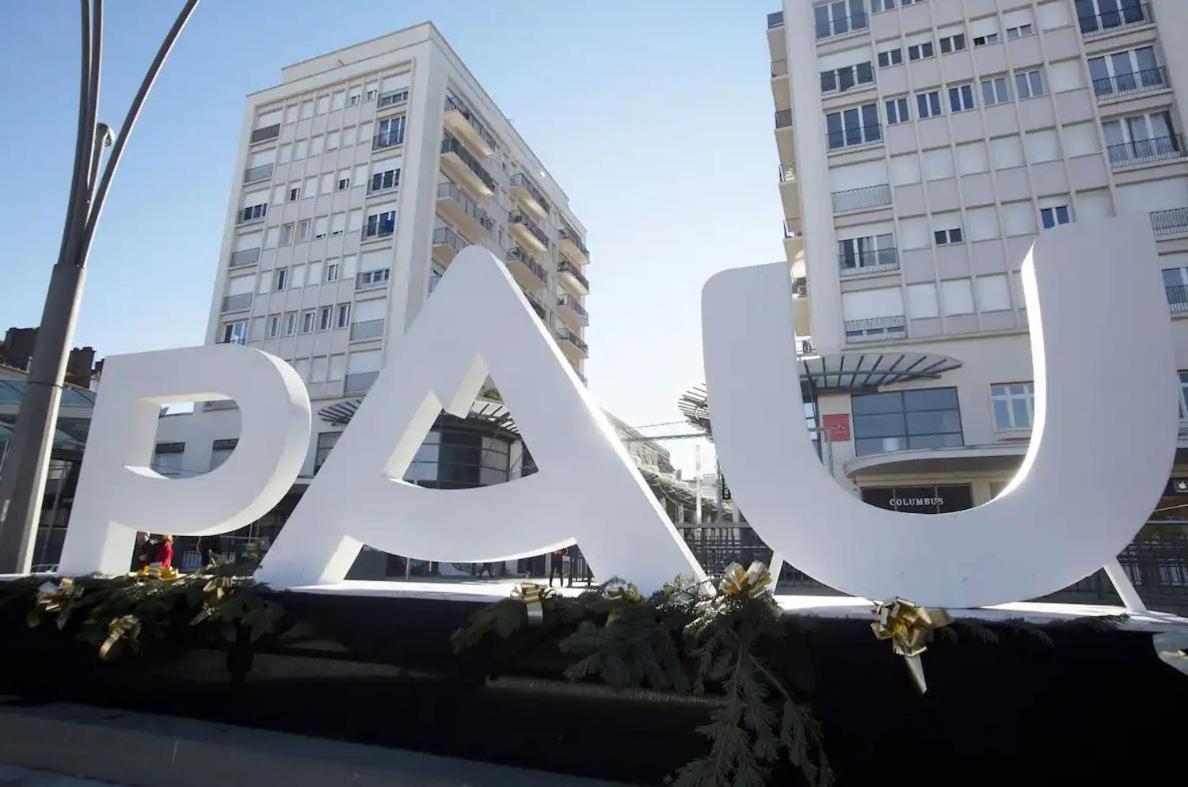 Au Petit Repere Palois -Studio - Centre Ville-Balcon-Wifi Fibre Pau Ngoại thất bức ảnh